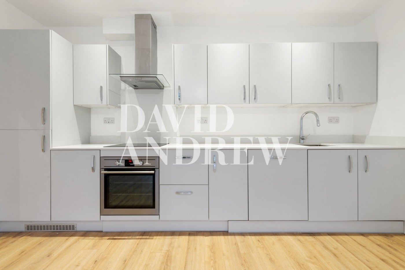 Flat Stroud Green Road in Greater London