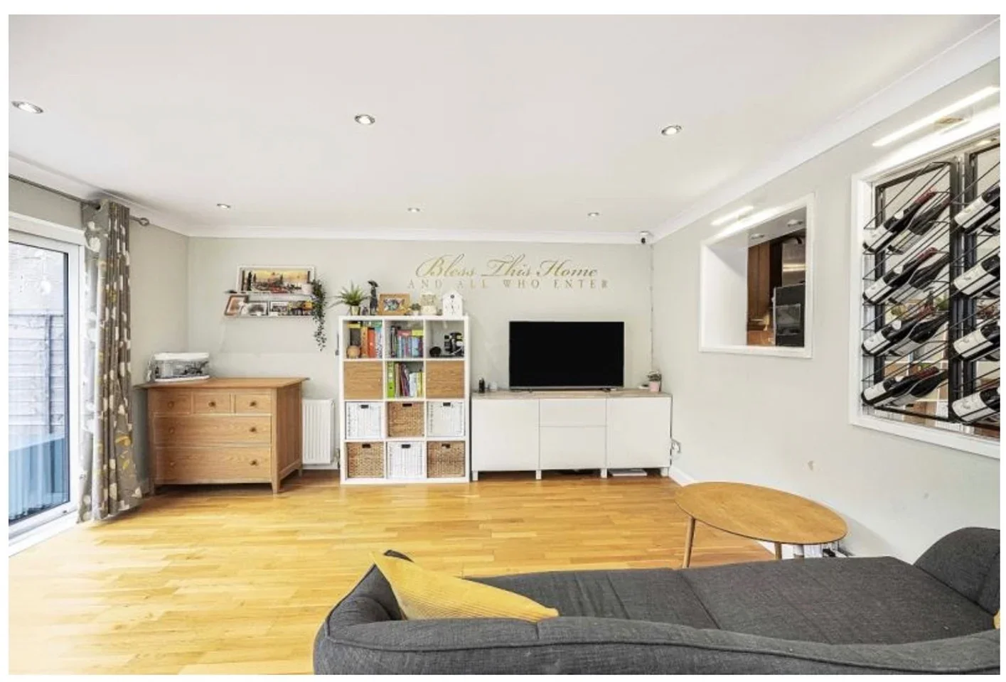 House Lockesfield Place in Greater London