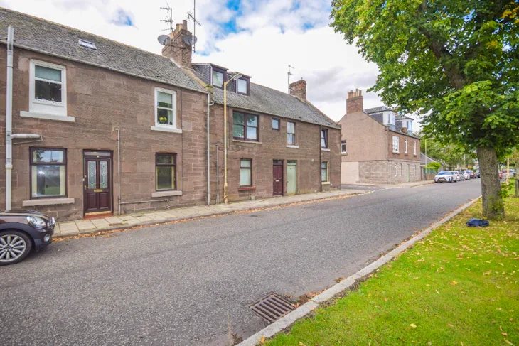 Flat Provost Scott's Road in Montrose