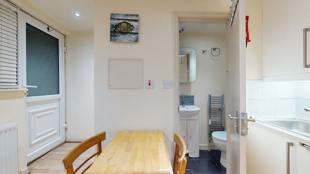Flat Ashmore Road in City of Westminster
