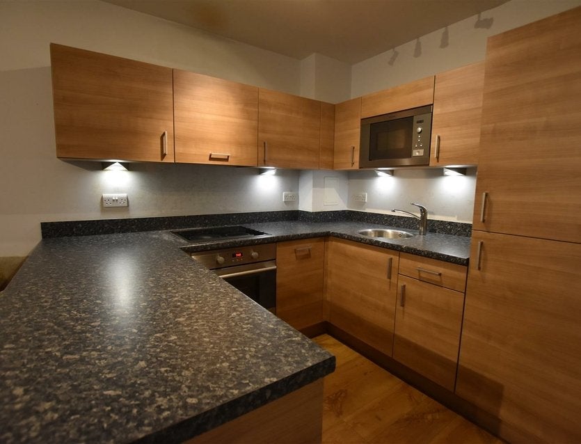 Flat Park Lodge Avenue in Greater London