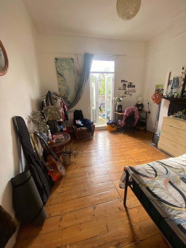 Room King's Grove in Greater London