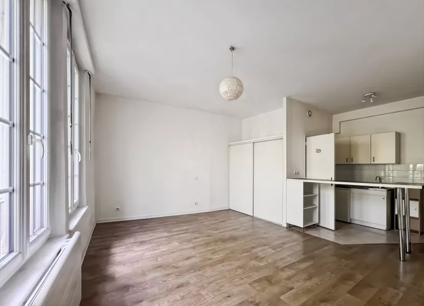 Appartement Place Drouet d'Erlon à Reims
