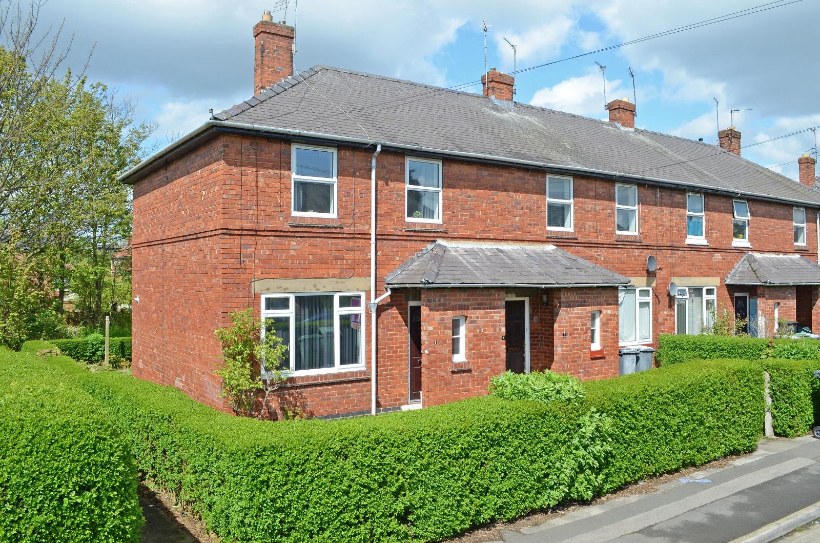 Flat Tuke Avenue in York