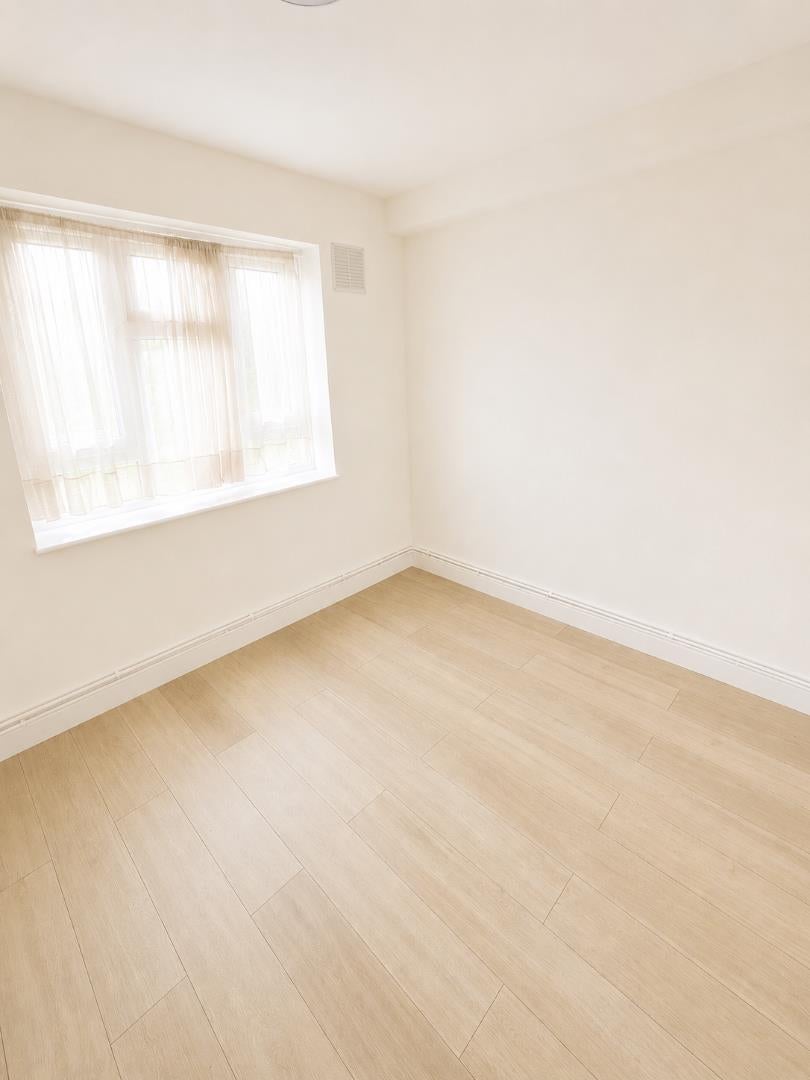 Flat Shakspeare Walk in Greater London
