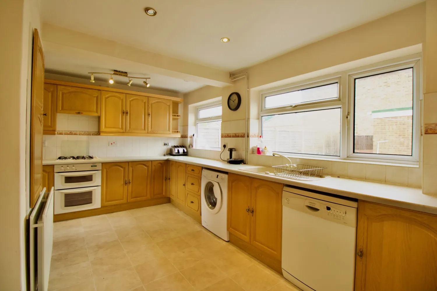 House Lintlaw Close in Leicester