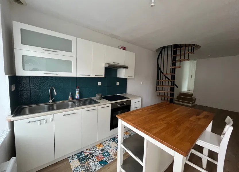 Flat Rue Paul Doucet in Château-Thierry