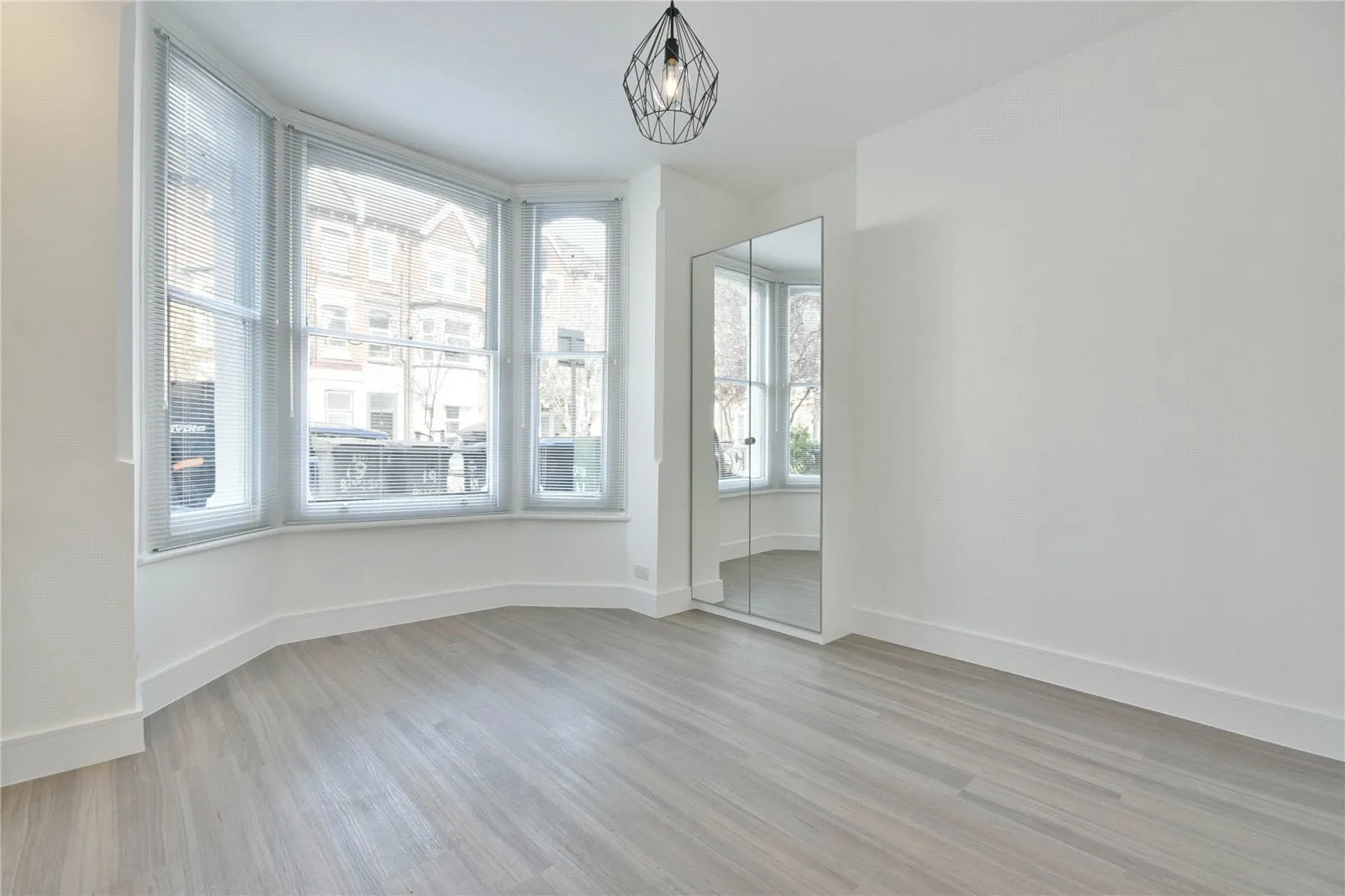 Flat Buckley Road in Greater London