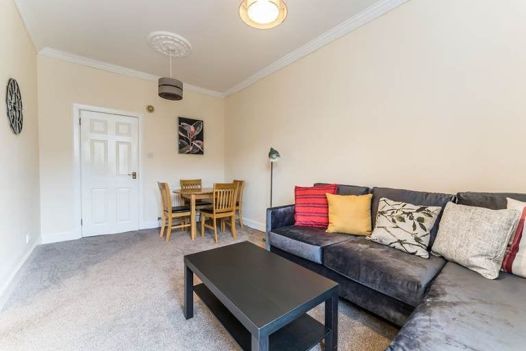 Flat Mayfield Gardens in City of Edinburgh