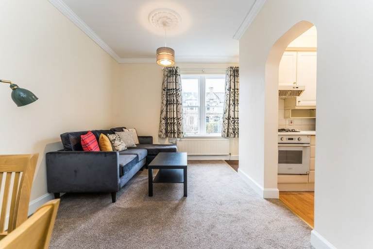 Flat Mayfield Gardens in City of Edinburgh
