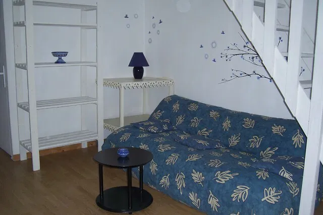 Room D 169 in Longuesse