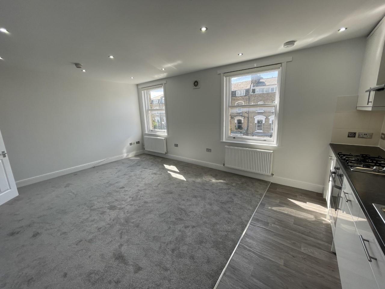 Flat Fortess Road in Greater London