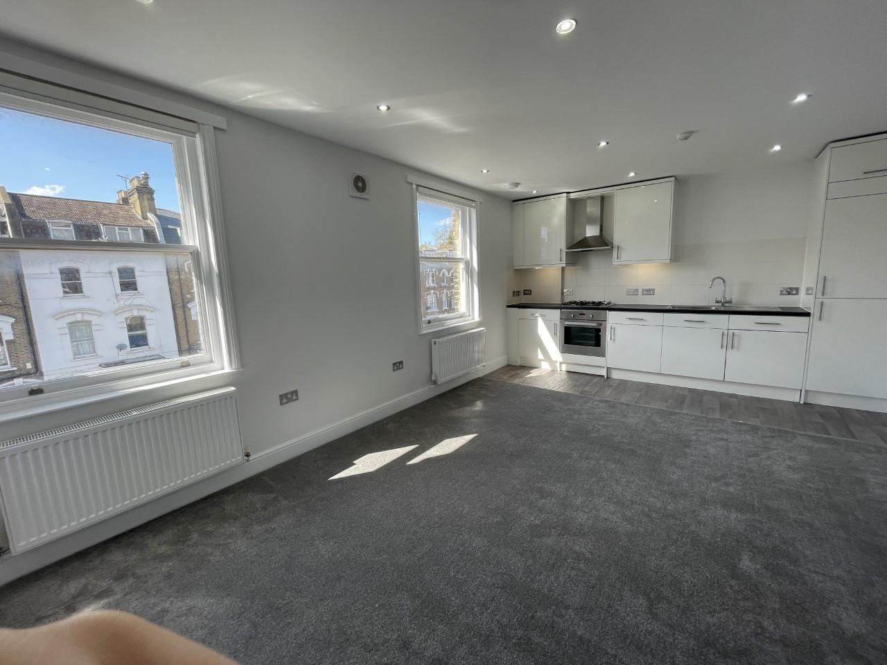 Flat Fortess Road in Greater London