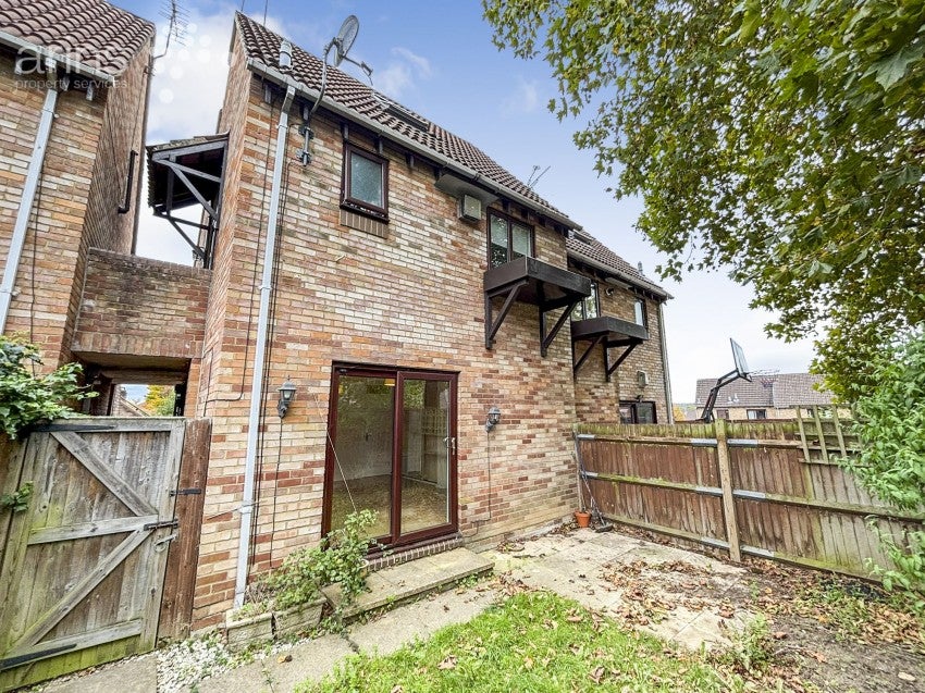 Flat Maiden Place in Earley