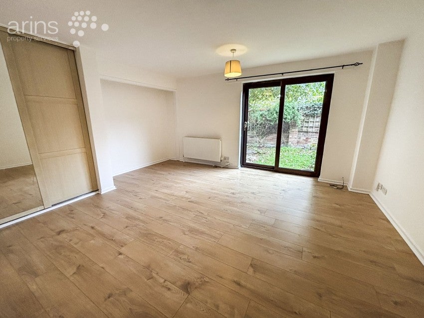 Flat Maiden Place in Earley