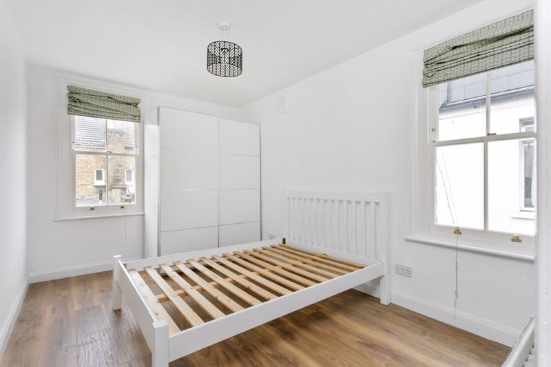 Flat Shirley Road in Greater London