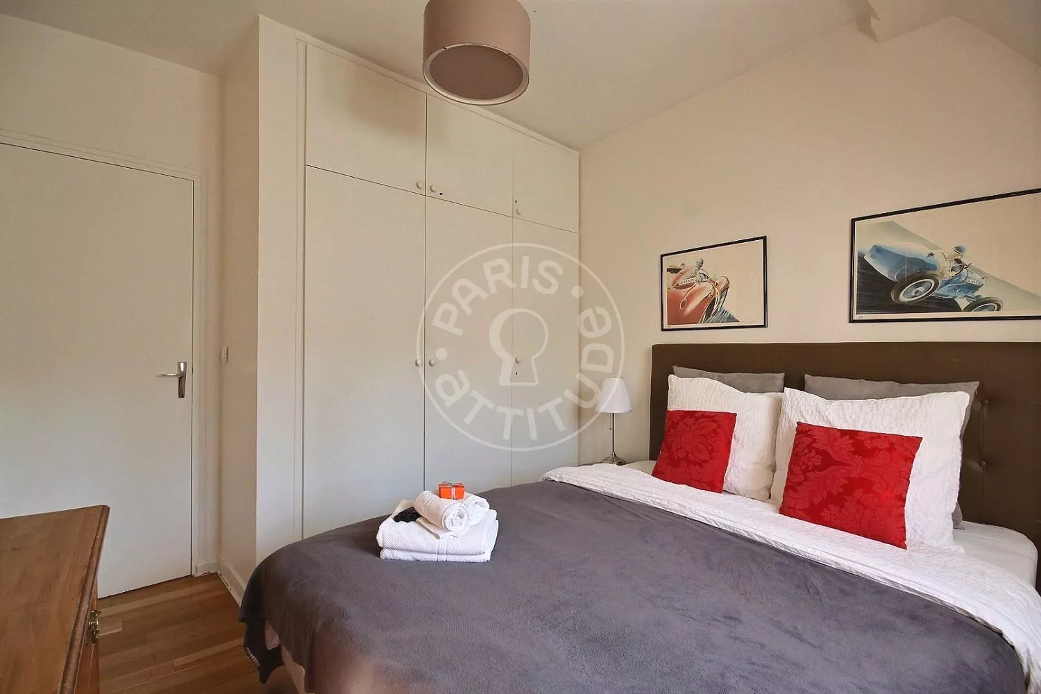 Appartement Rue François-Iᵉʳ à Paris