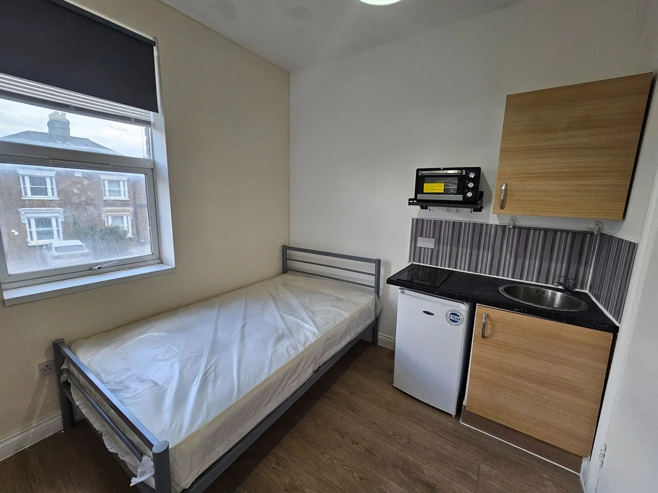 Flat Lordship Lane in Greater London