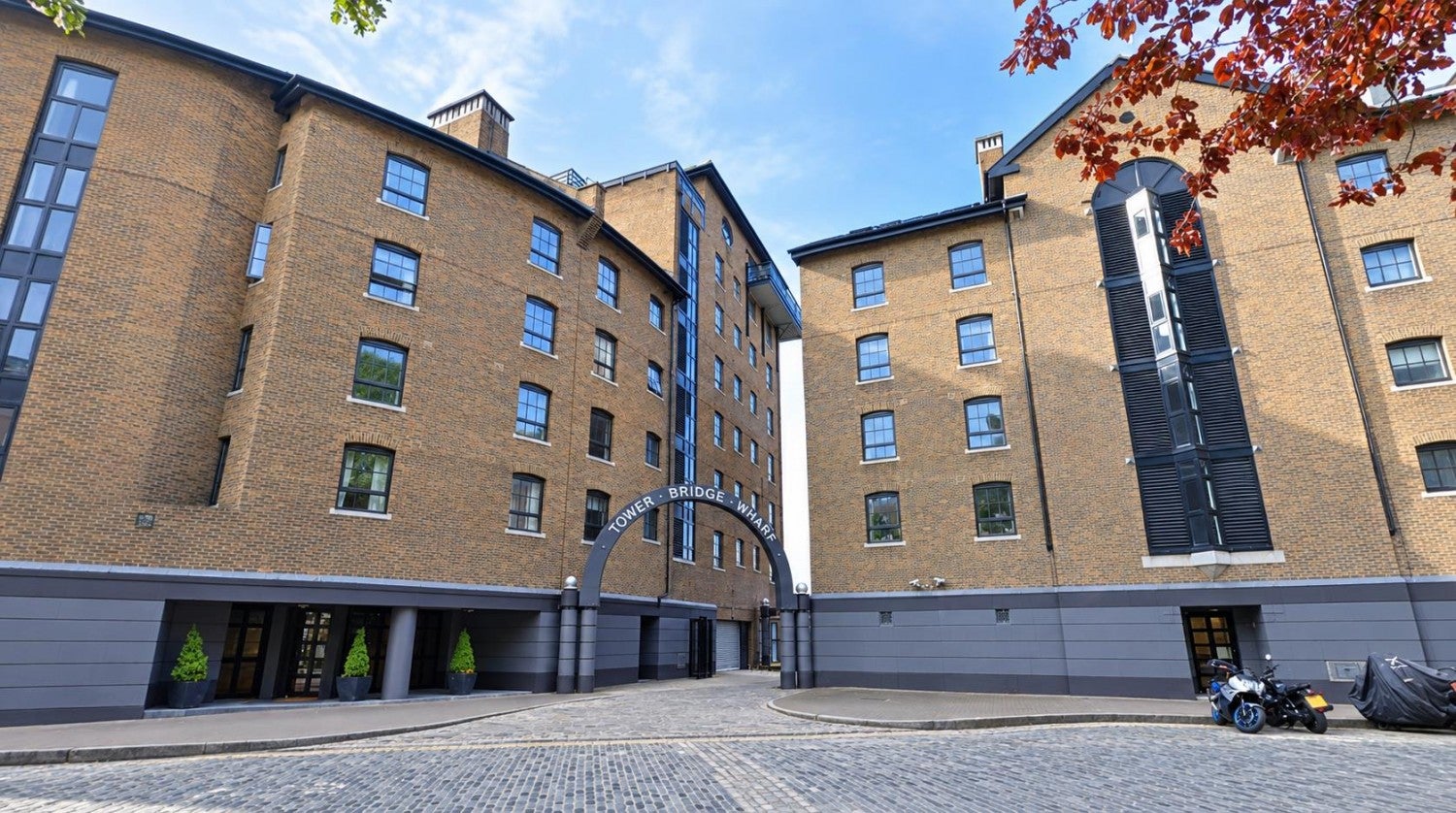 Flat St. Katharine's Way in Greater London