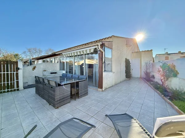 House Avenue d'Outre-Mer in Agde