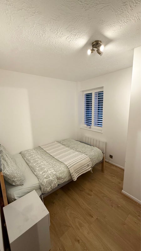Room Muggeridge Close in Greater London