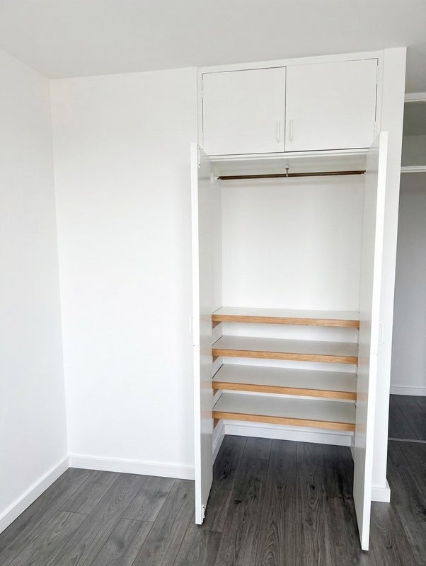 Room Polthorne Grove in Greater London