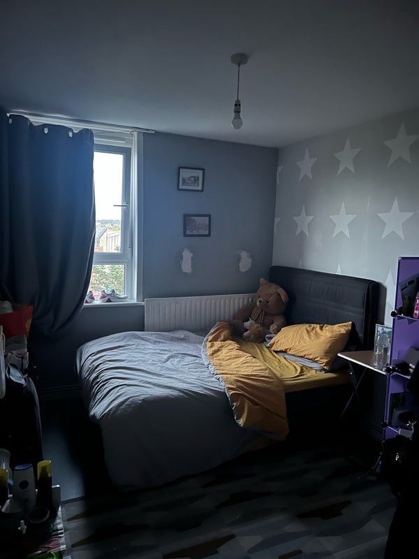 Room Polthorne Grove in Greater London