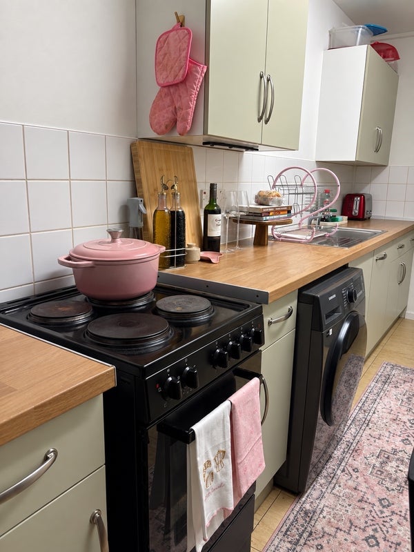 Room Polthorne Grove in Greater London