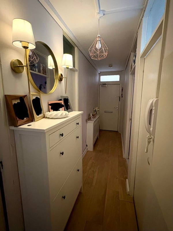Room Polthorne Grove in Greater London