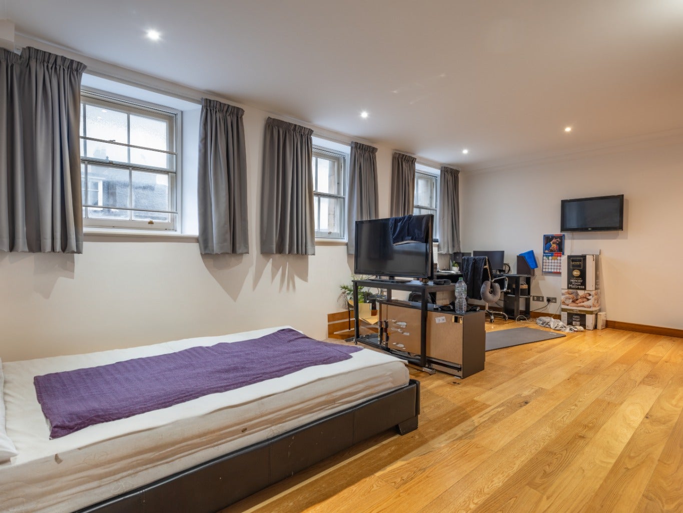 Flat Grainger Street in Newcastle upon Tyne