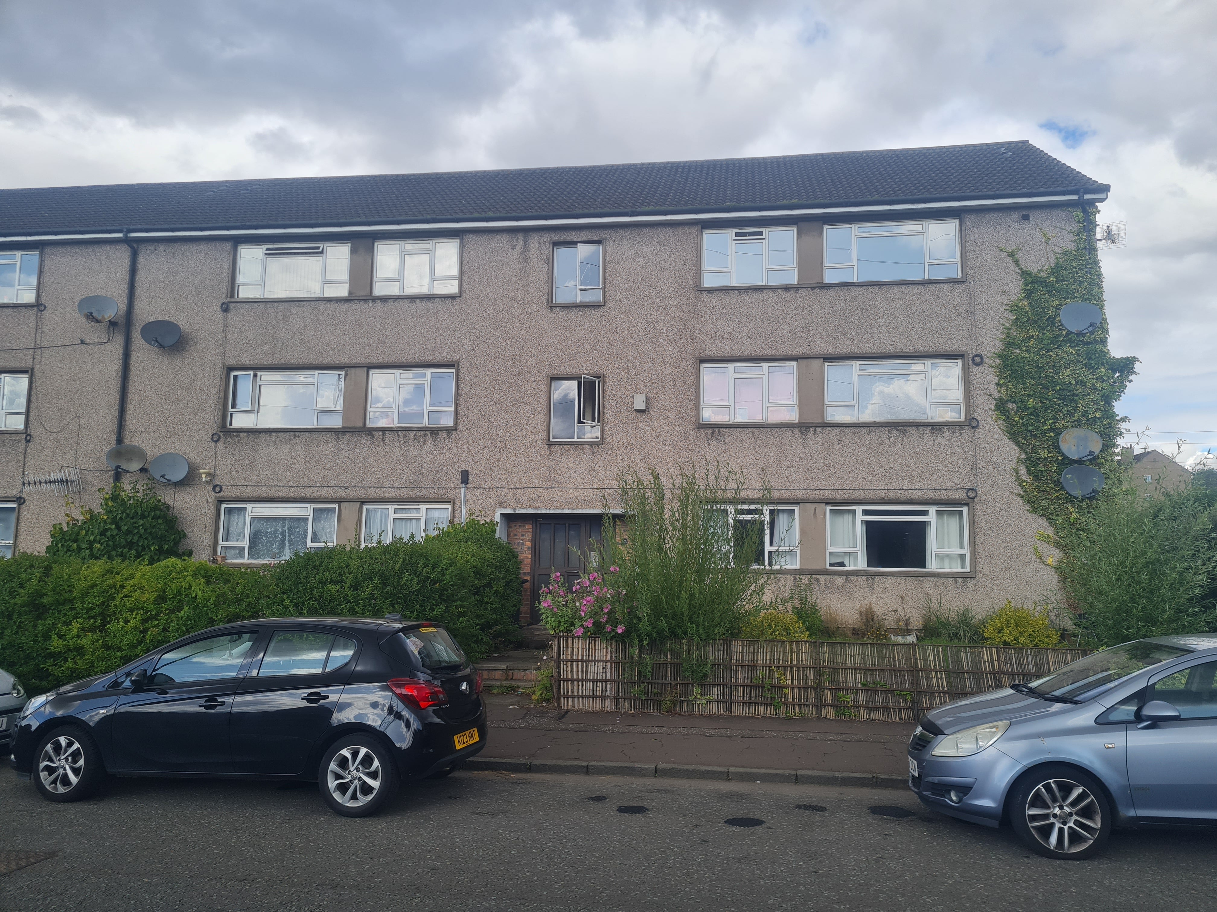 Flat Balgarthno Road in Dundee
