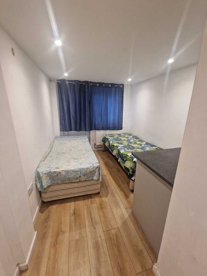 Room Lonsdale Road in Stevenage