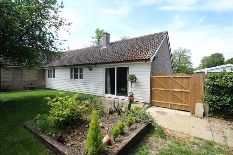 Room Alexander Mews in Mid Suffolk