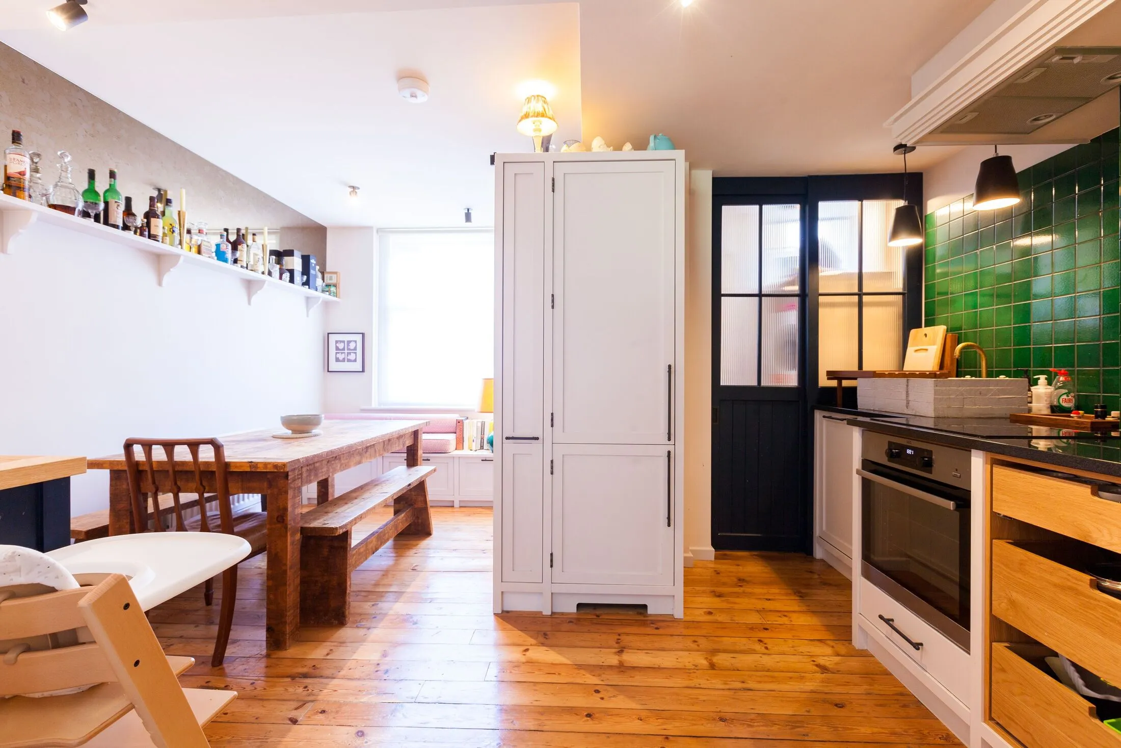 Flat Montclare Street in Greater London