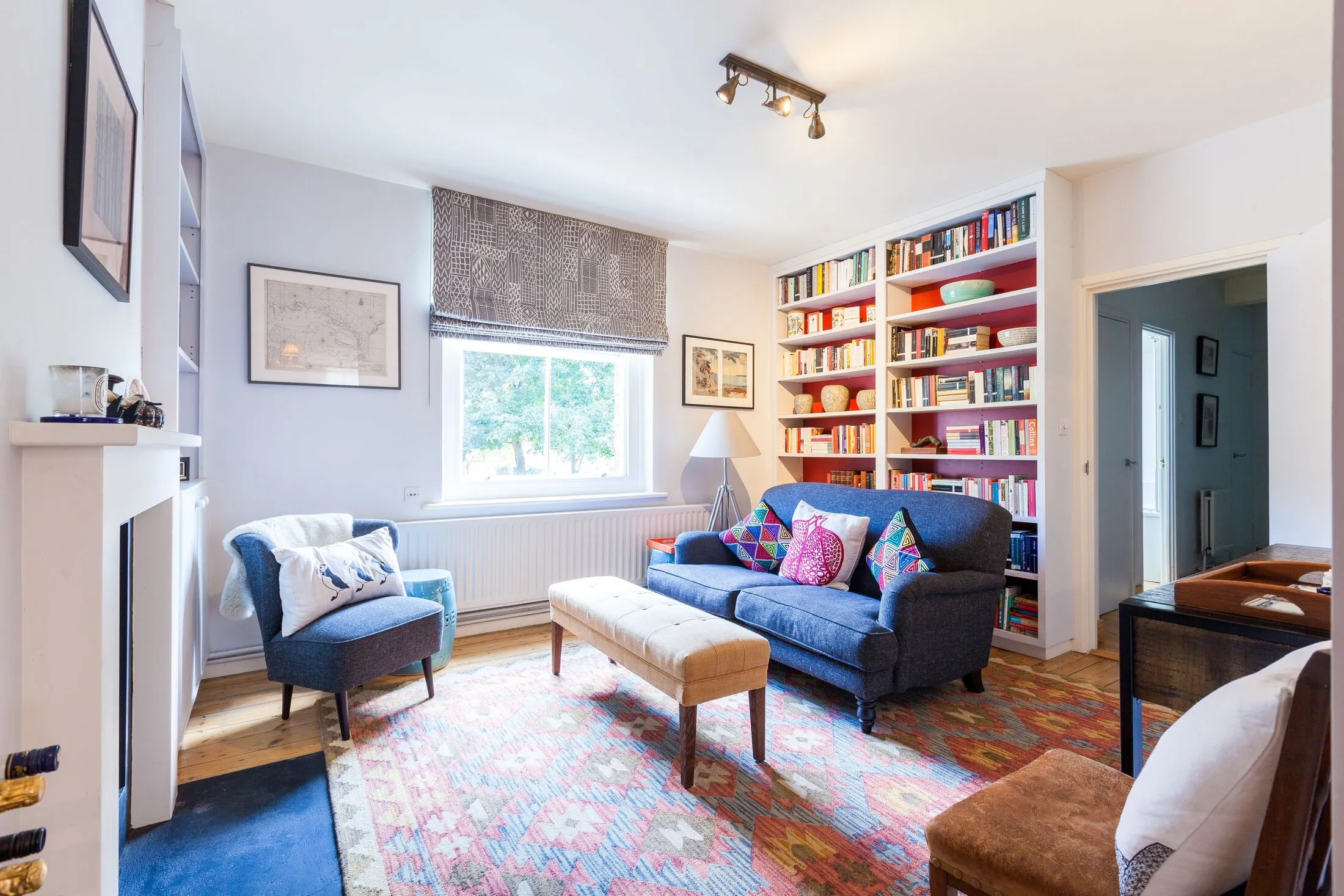 Flat Montclare Street in Greater London