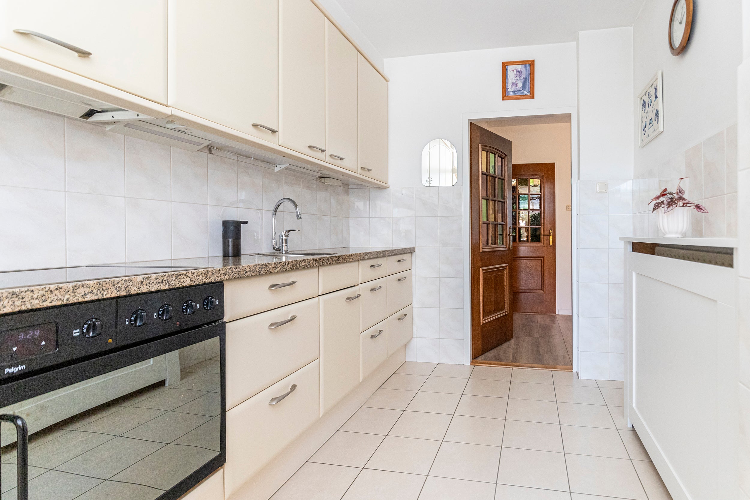 Tussenwoning te koop: Verburghlaan 5, Poeldijk