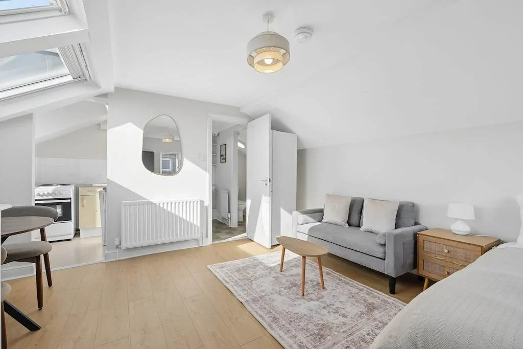 Flat Cambridge Gardens in Greater London