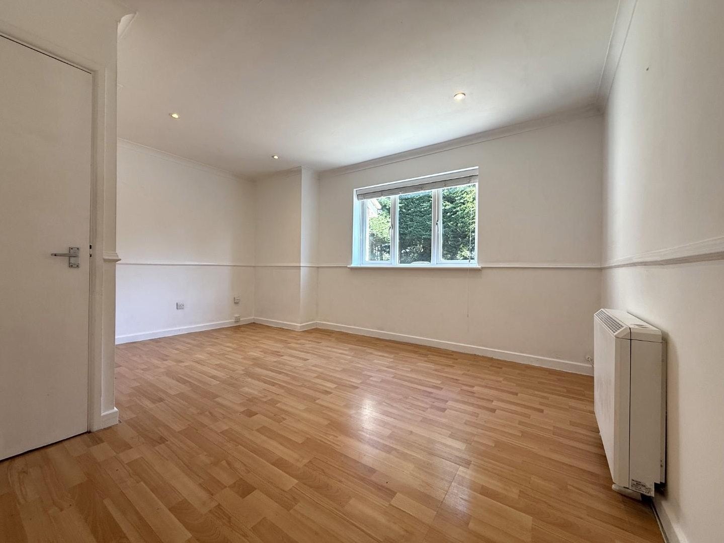Flat Turnberry Court in Three Rivers