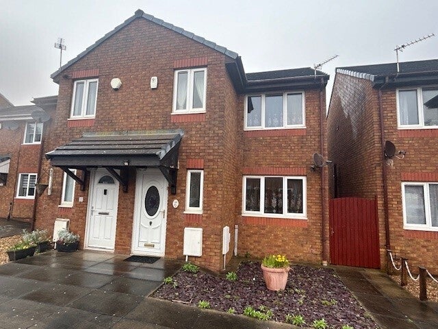 House Warren Grove in Blackpool