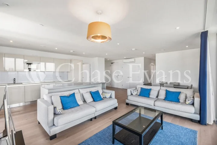 Flat Brook Drive in Greater London