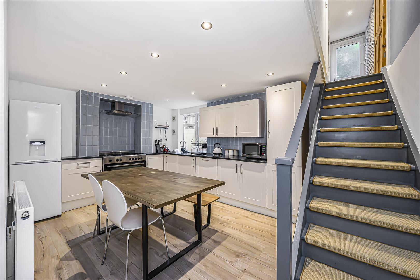 Flat Addison Road in Greater London