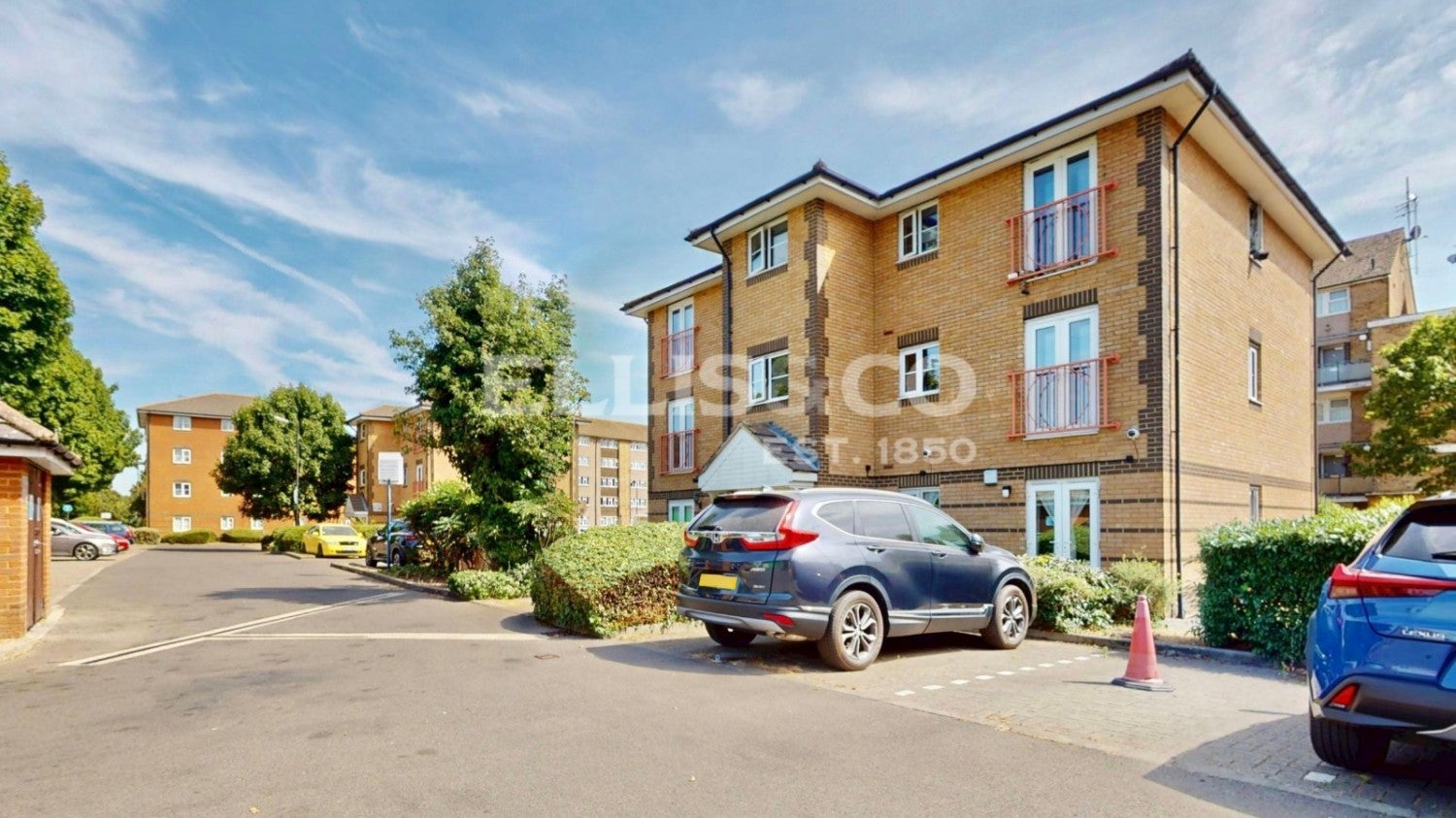 Flat Gurnell Grove in Greater London