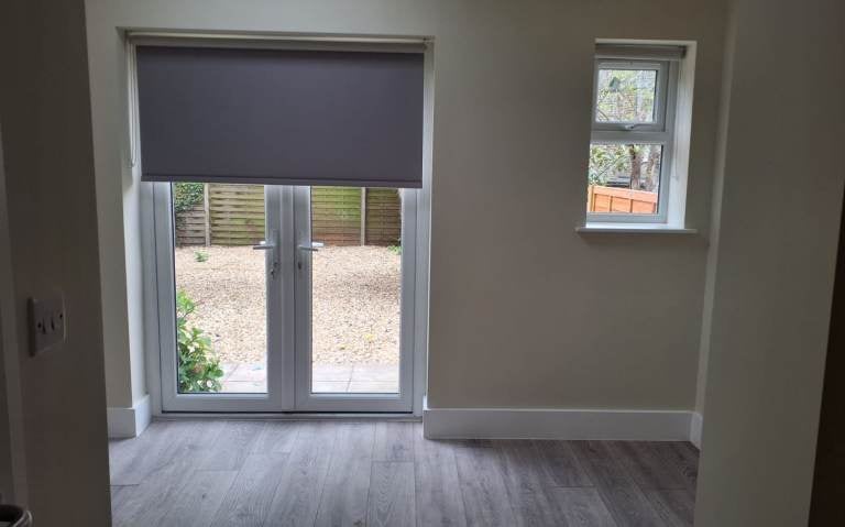 Flat Greenhill Road in Greater London