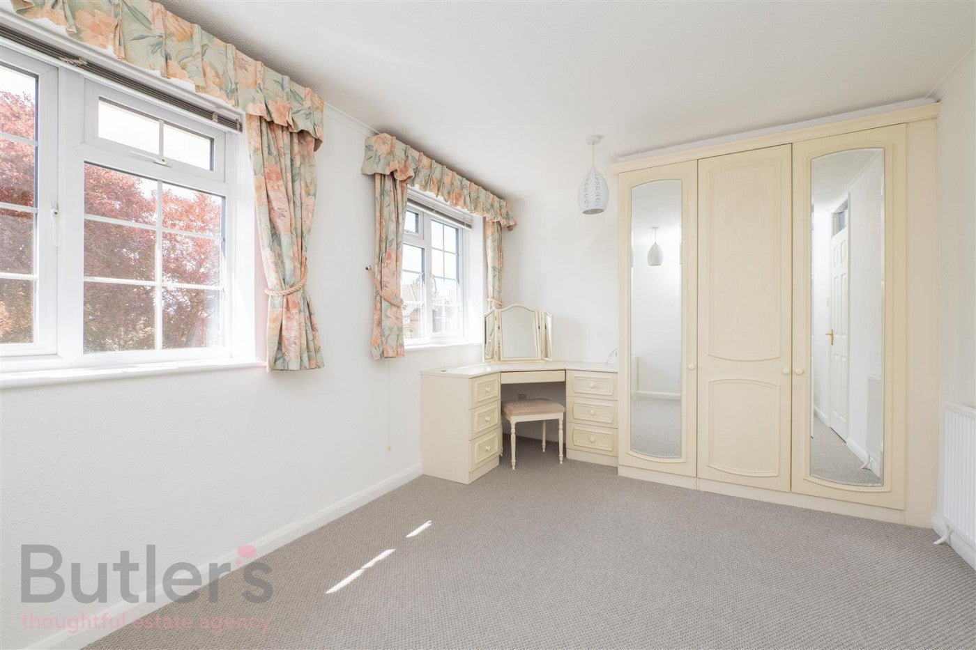 House Milestone Close in Greater London