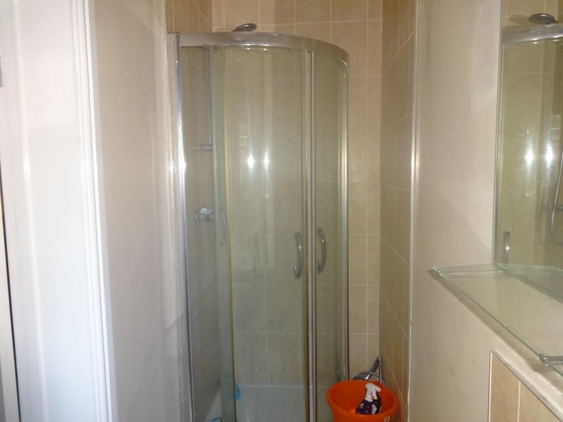 Room Warwick New Road in Royal Leamington Spa