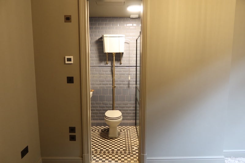 Room Gordon Road in Greater London