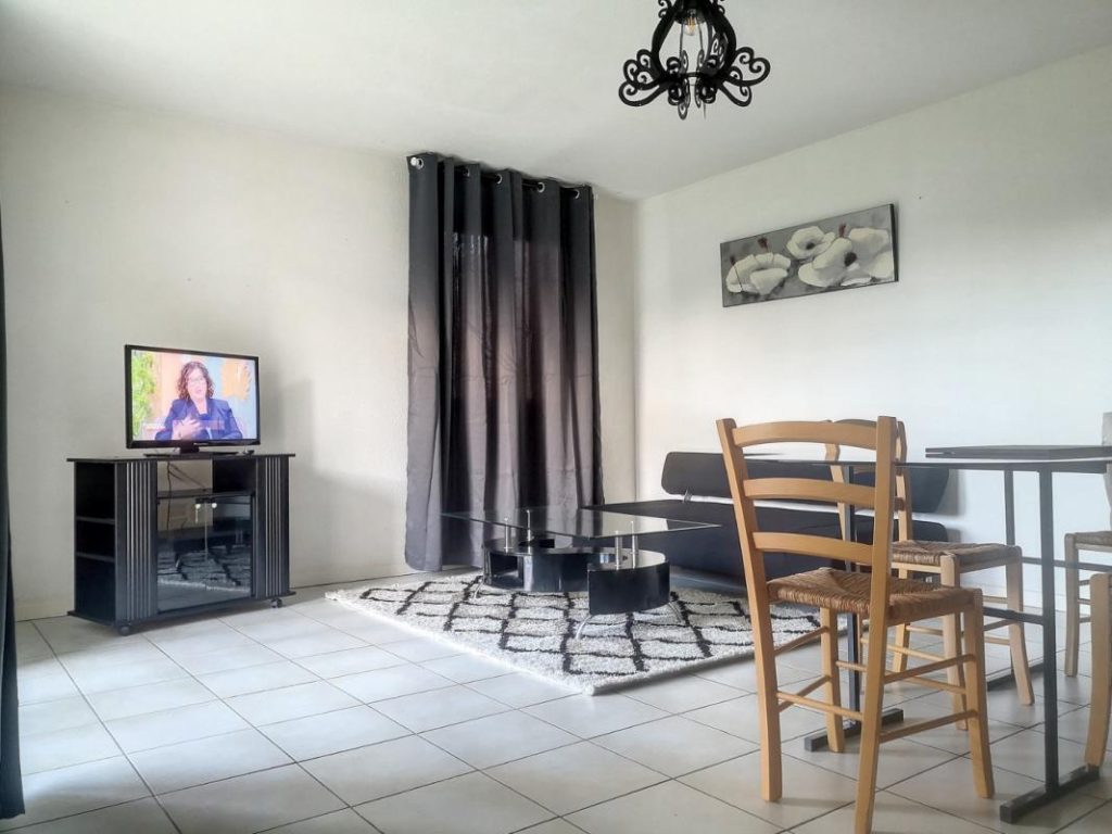 Flat Rue des Platanes in Pineuilh
