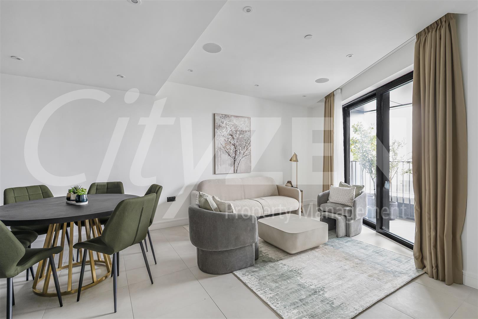 Flat Ponton Road in Greater London