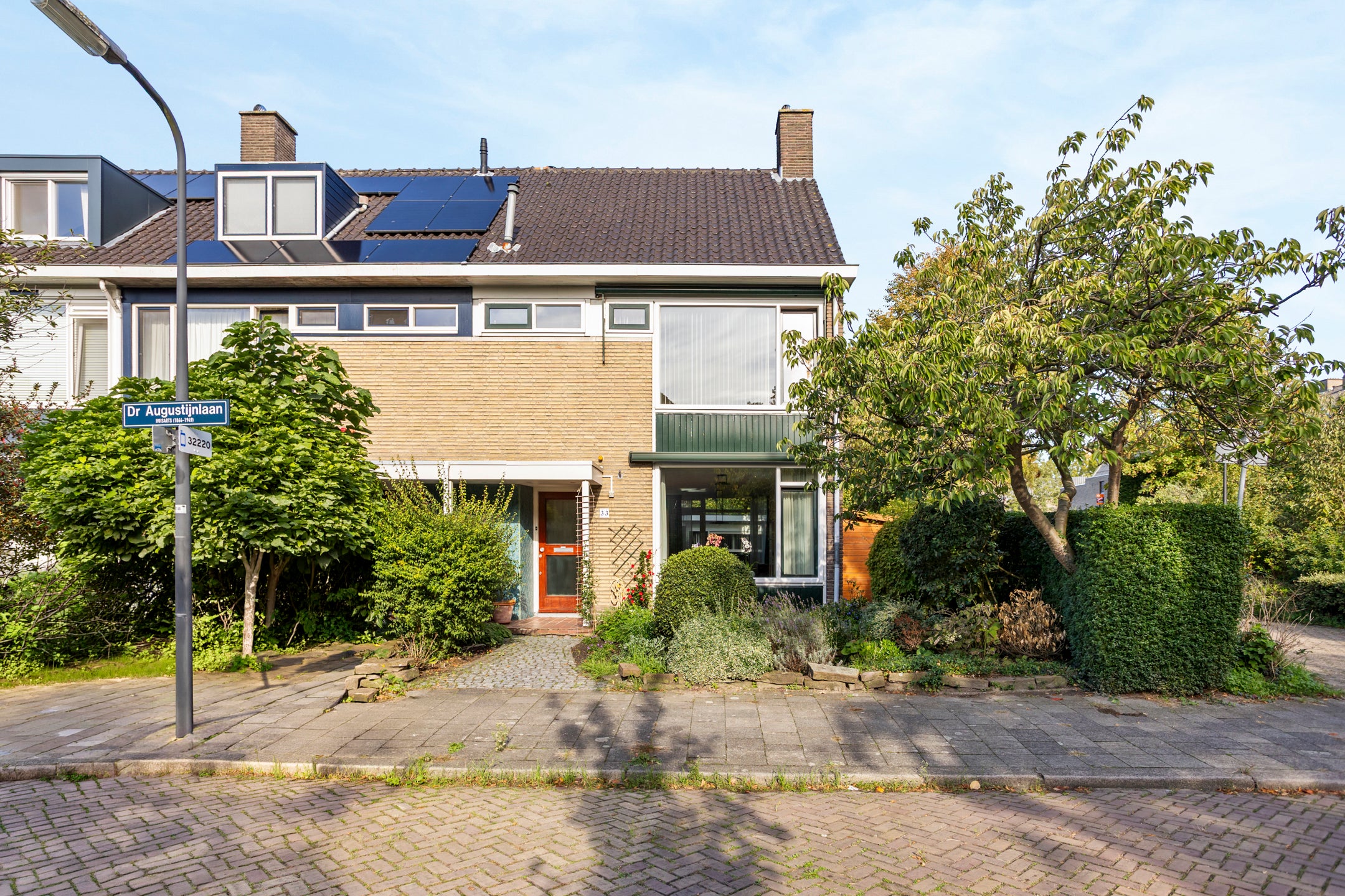 Huis Dr Augustijnlaan 33 in Rijswijk