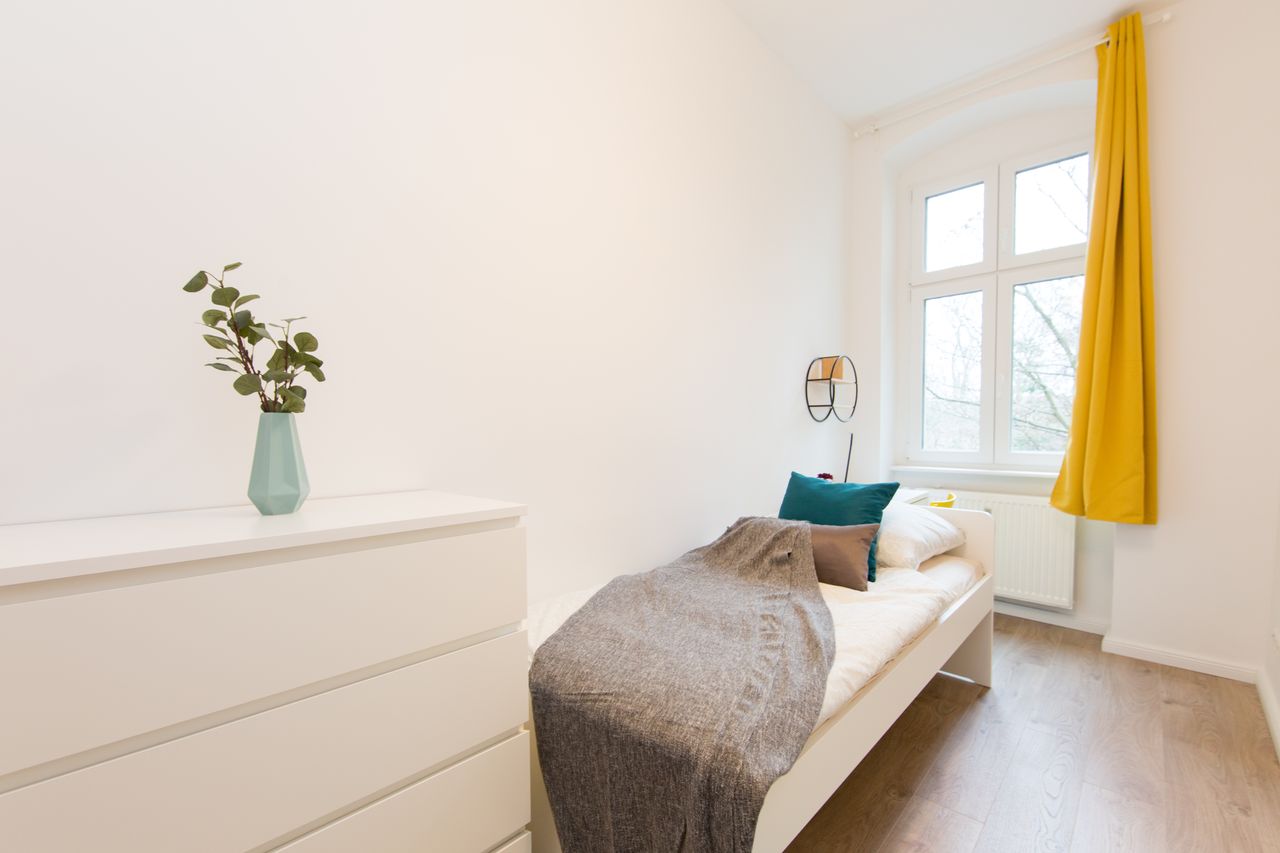 Zimmer Detmolder Straße in Berlin